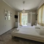 Petros 3* נידרי