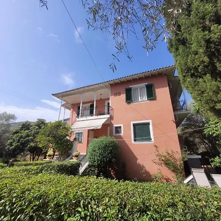 Petros Affittacamere 3*